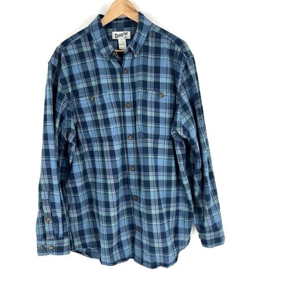 Duluth Trading Co Shirt Size Large Mens Blue Free Swinging Flannel Plaid Relaxed - Picture 1 of 7
